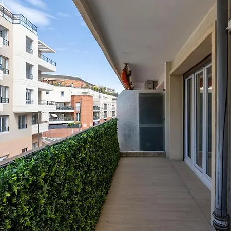 Apartment Juan-les-pins 2br Design Walk To *